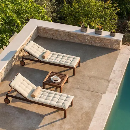 Myrtoan Pelagos Villa *