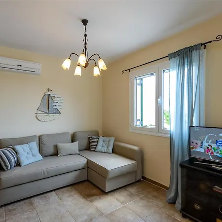 Villa Myrtoan Pelagos *