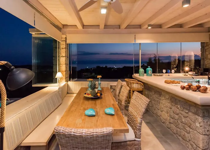 Villa Myrtoan Pelagos *