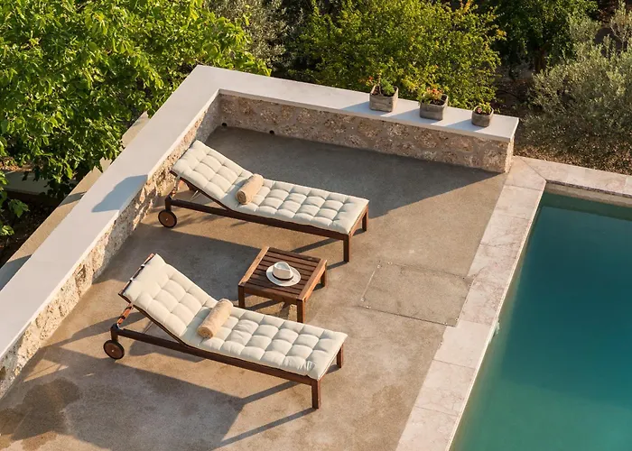 Myrtoan Pelagos Villa *