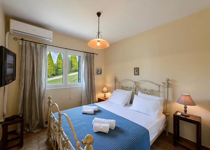 Villa Myrtoan Pelagos *